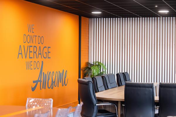 005_-_Our_Headoffice.jpg 005_-_Our_Headoffice.jpg